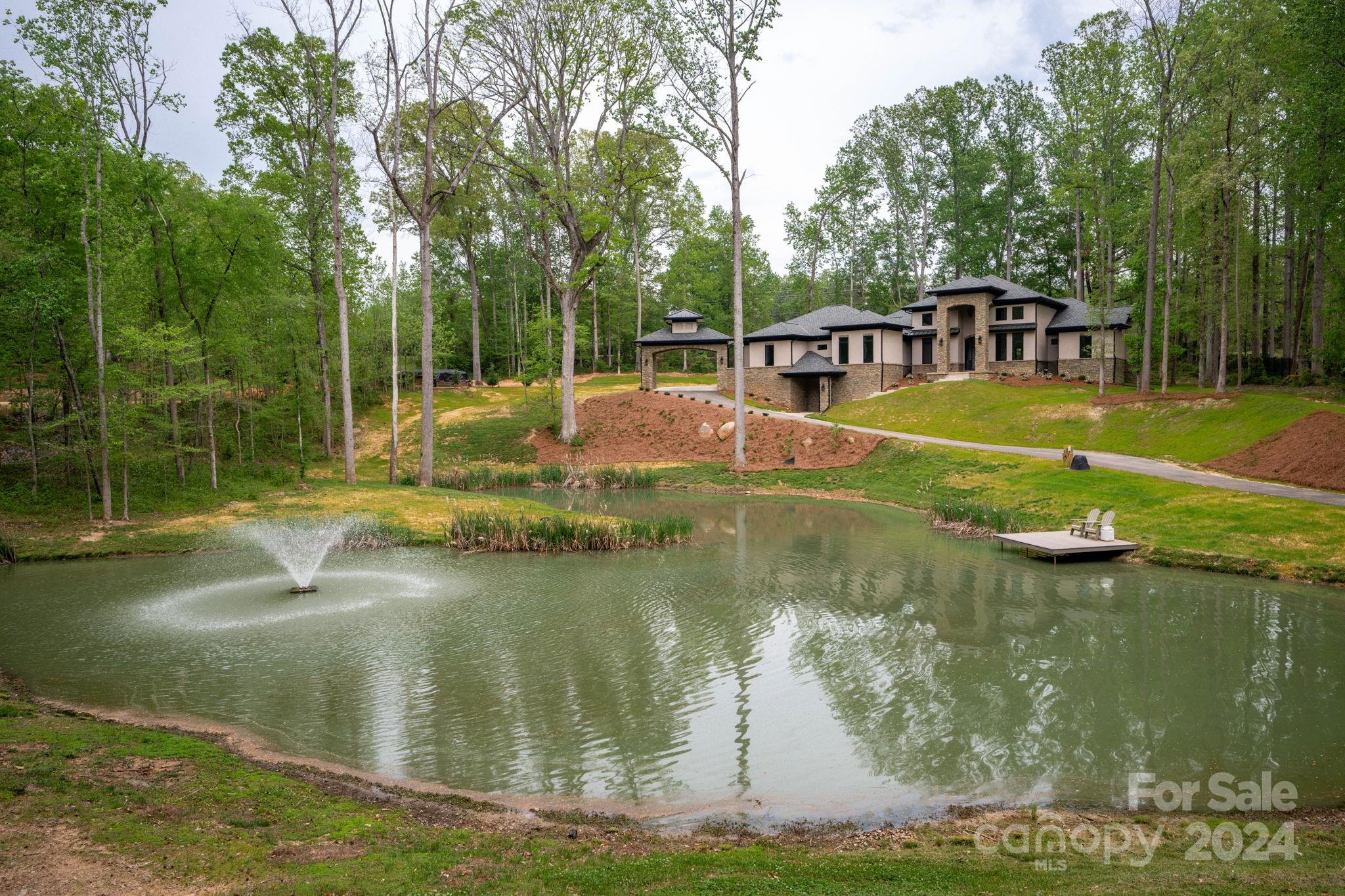 10290 Enclave Circle Concord, NC 28027 - Photo 4 of 48