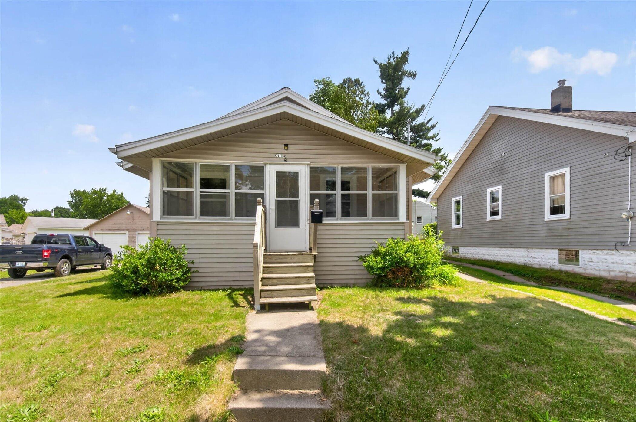 2815 Overhill Road Jackson, MI 49203 - Photo 2 of 31 02-2815-Overhill-Rd-WindowStill-Photogra