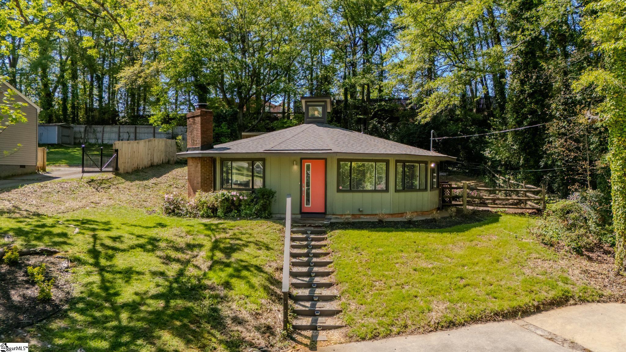 112 Scarlett Street Greenville, SC 29607 - Photo 1 of 27