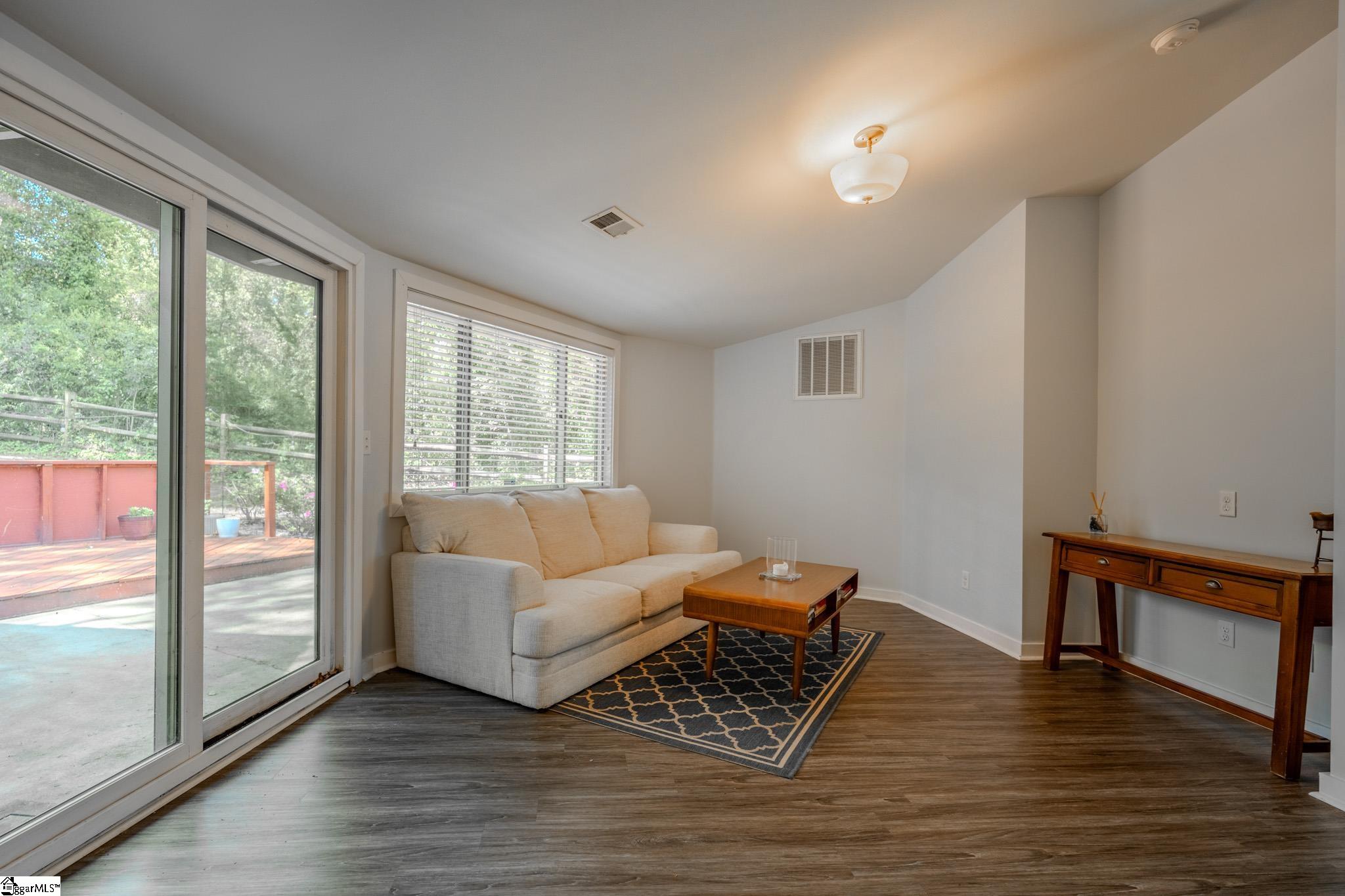 112 Scarlett Street Greenville, SC 29607 - Photo 16 of 27