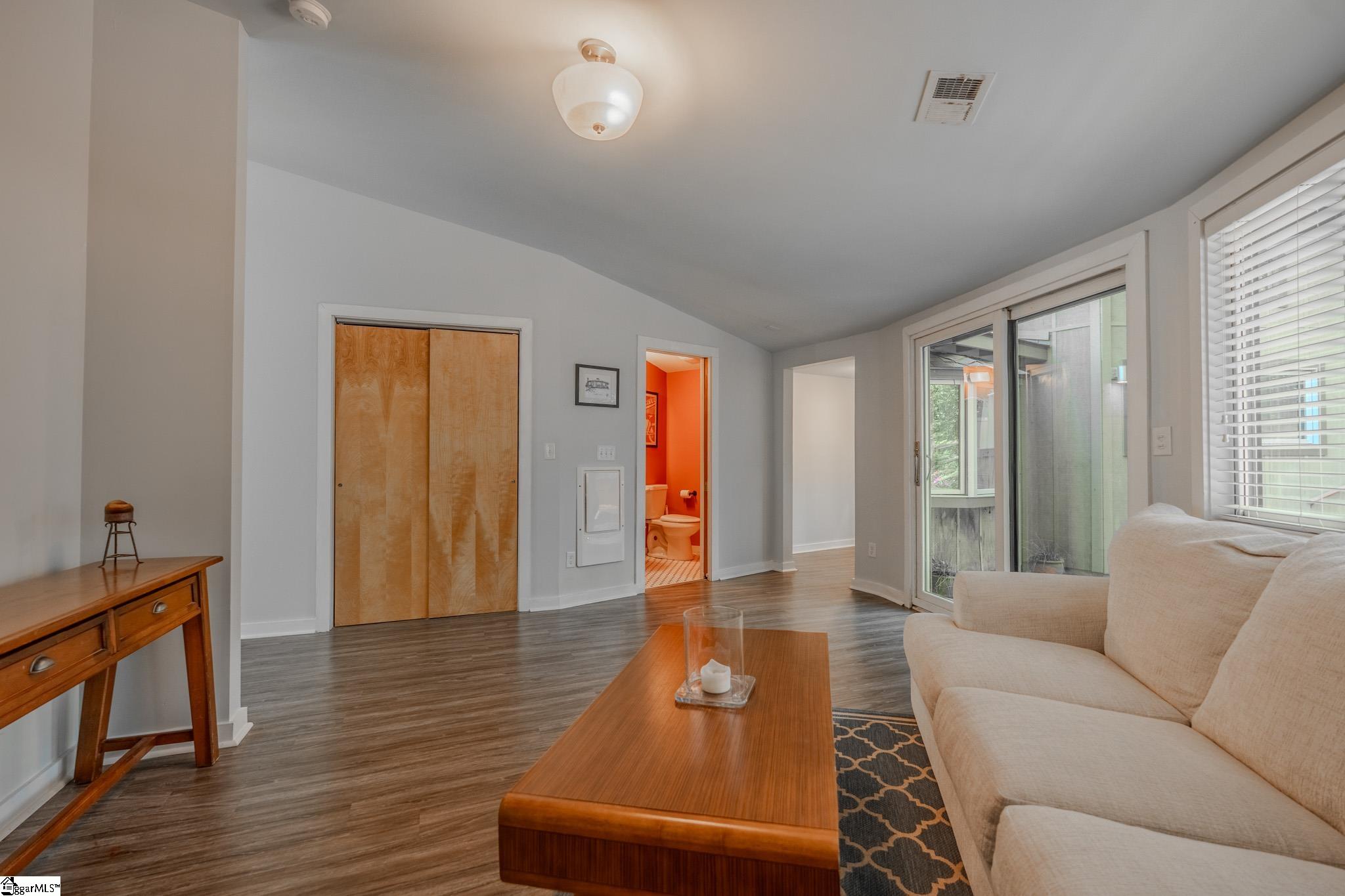 112 Scarlett Street Greenville, SC 29607 - Photo 17 of 27