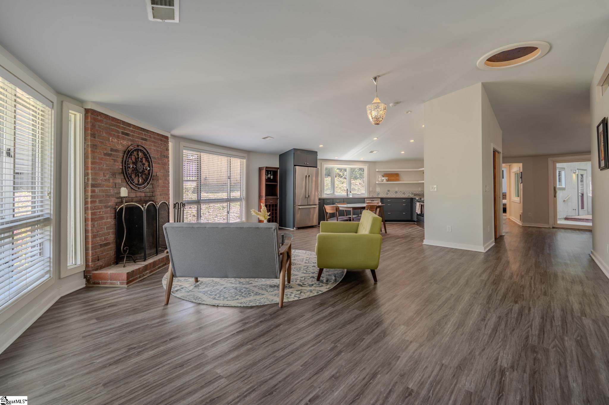 112 Scarlett Street Greenville, SC 29607 - Photo 8 of 27