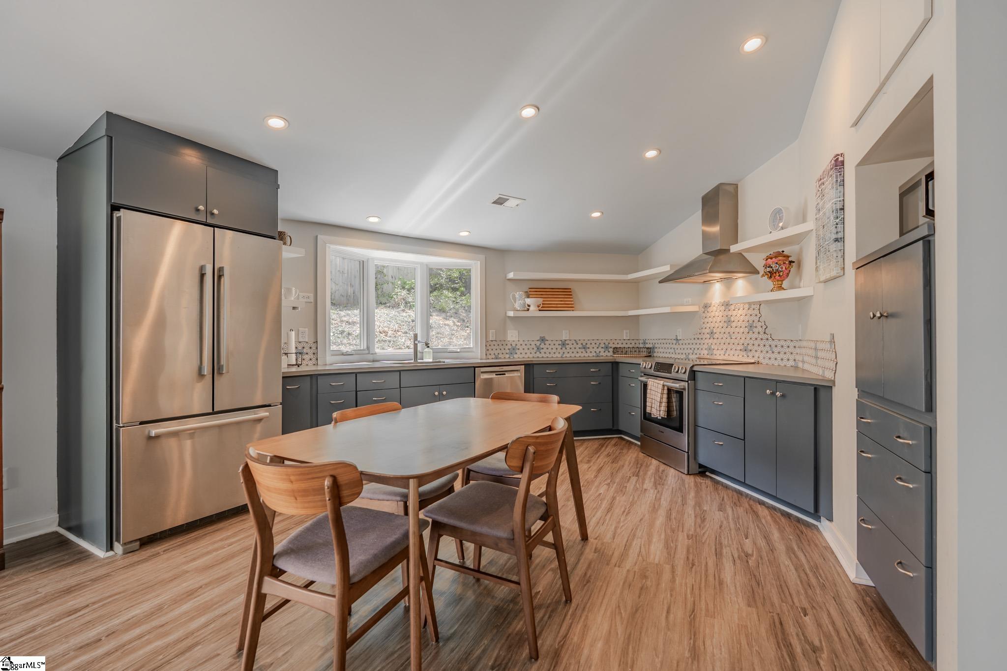 112 Scarlett Street Greenville, SC 29607 - Photo 9 of 27