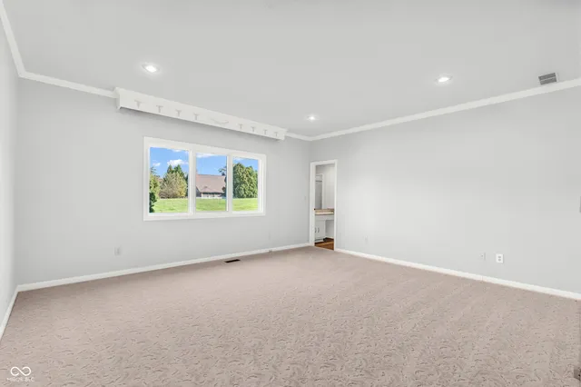 $655,000 | 958 Tamarack Cir N Drive, Indianapolis, IN 46260