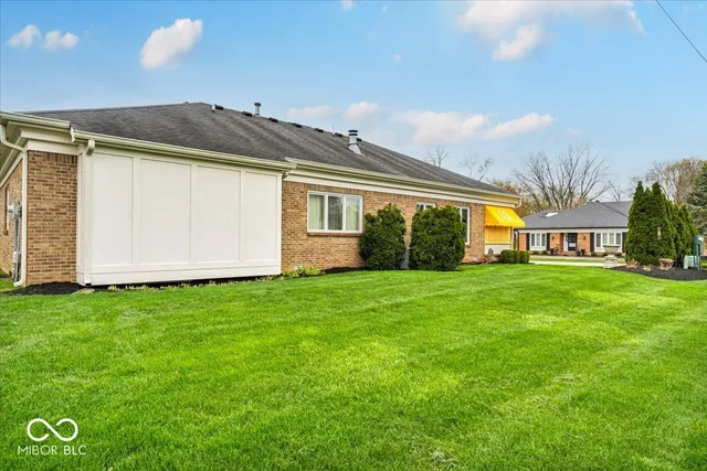 $655,000 | 958 Tamarack Cir N Drive, Indianapolis, IN 46260