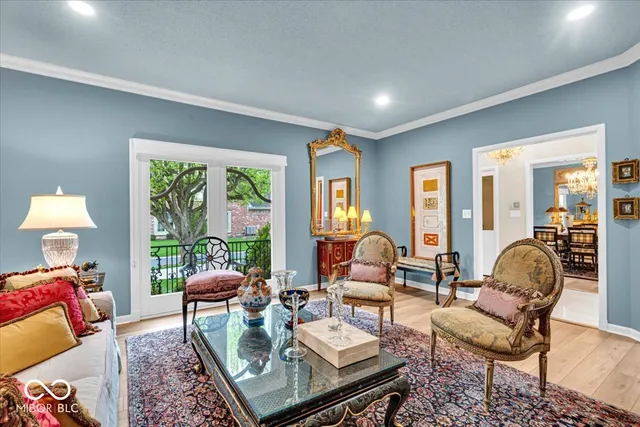 $655,000 | 958 Tamarack Cir N Drive, Indianapolis, IN 46260