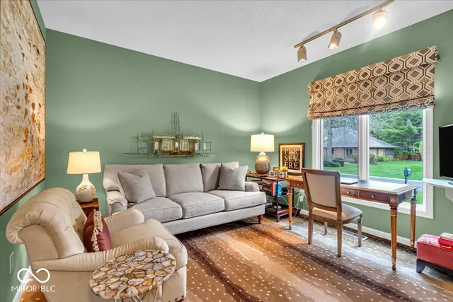 $655,000 | 958 Tamarack Cir N Drive, Indianapolis, IN 46260