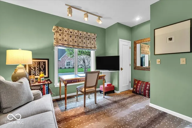 $655,000 | 958 Tamarack Cir N Drive, Indianapolis, IN 46260