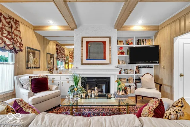 $655,000 | 958 Tamarack Cir N Drive, Indianapolis, IN 46260