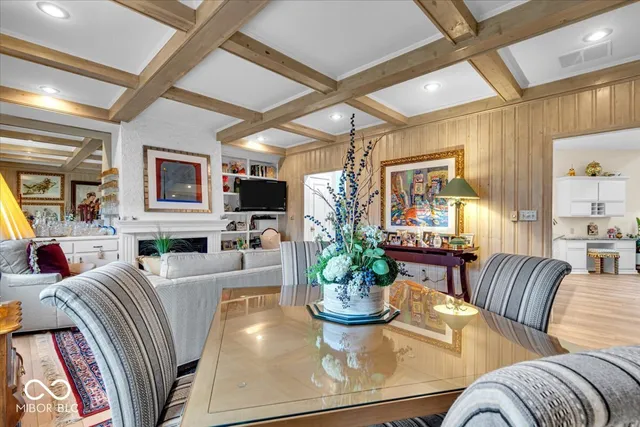 $655,000 | 958 Tamarack Cir N Drive, Indianapolis, IN 46260