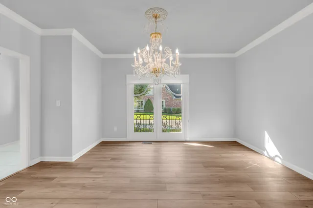 $655,000 | 958 Tamarack Cir N Drive, Indianapolis, IN 46260