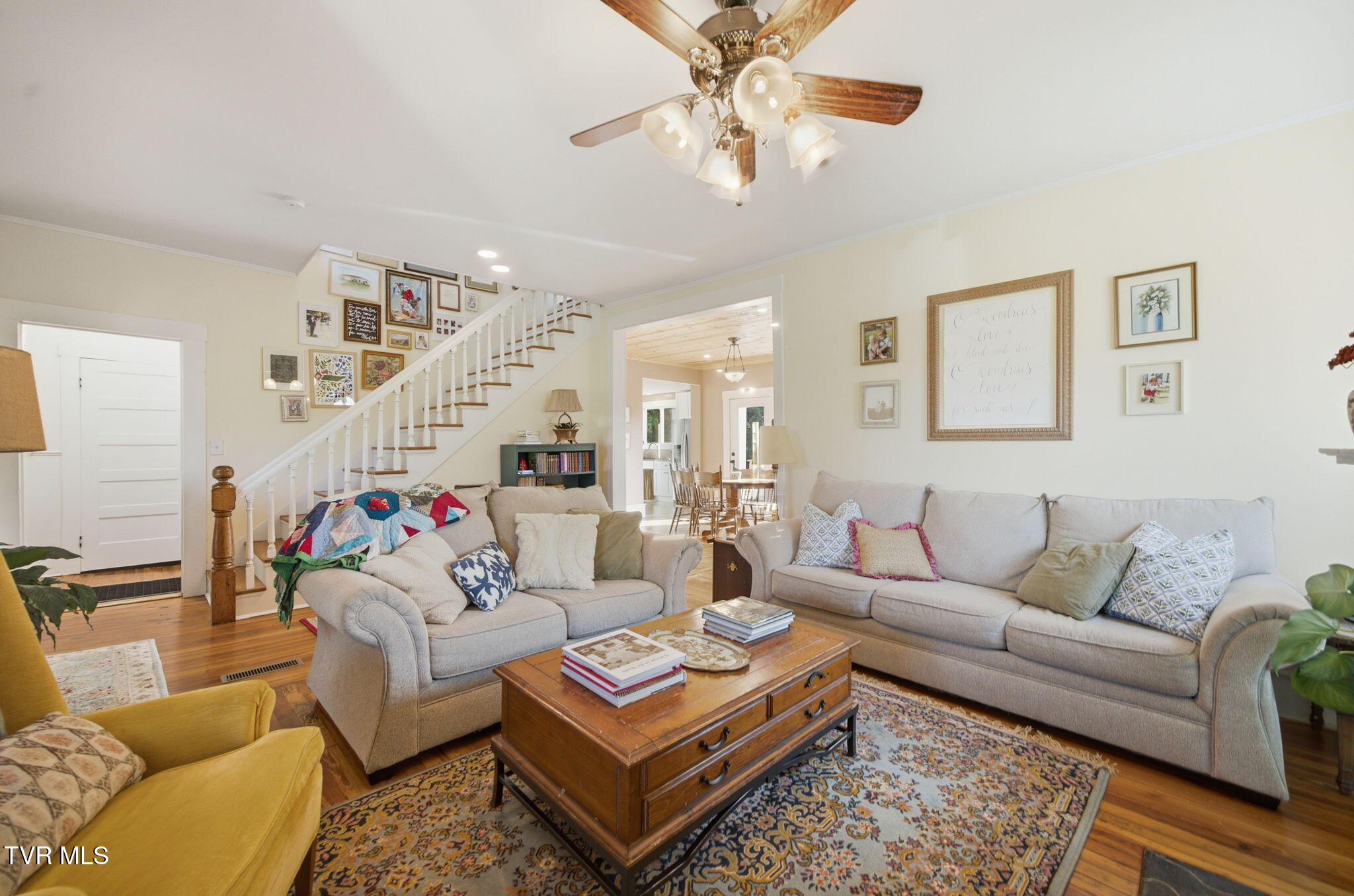 250 5 Oaks Road Jonesborough, TN 37659 - Photo 6 of 48 45-web-or-mls-014_DSC05028