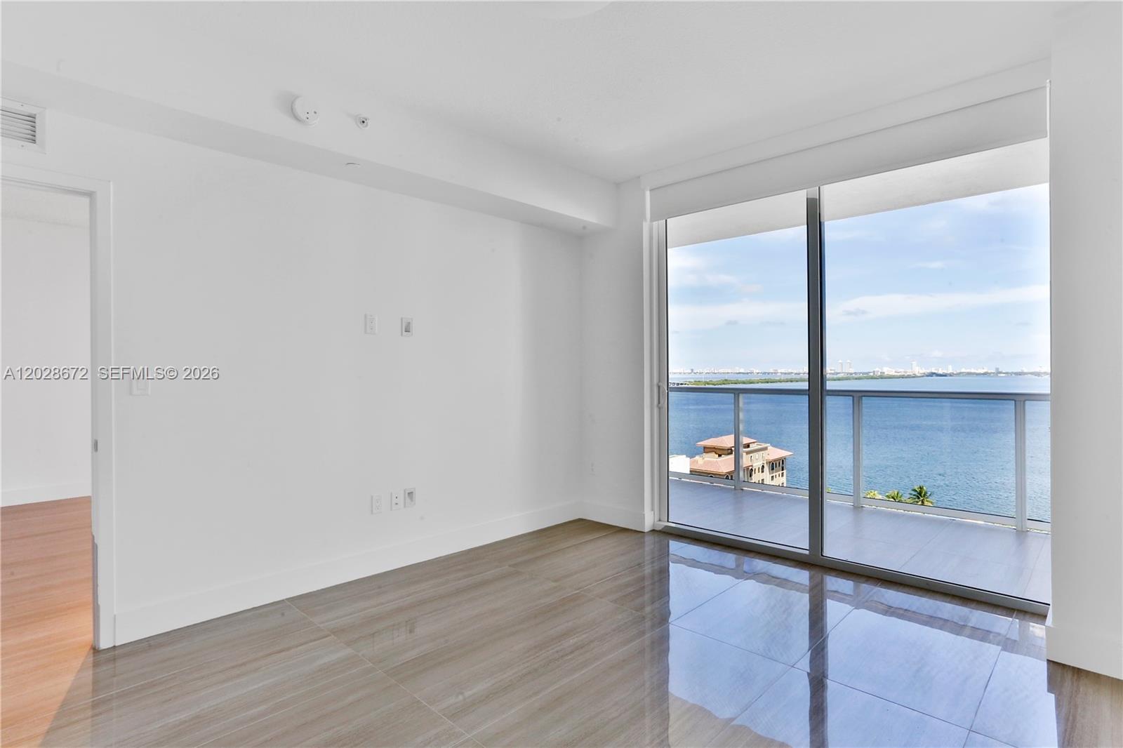 600 Northeast 27th Street, Unit 1504 Miami, FL 33137 - Photo 14 of 20 LIVING AREA