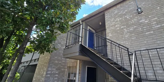 $1,500 | 9700 Leawood Boulevard, Unit 702, Houston, TX 77099