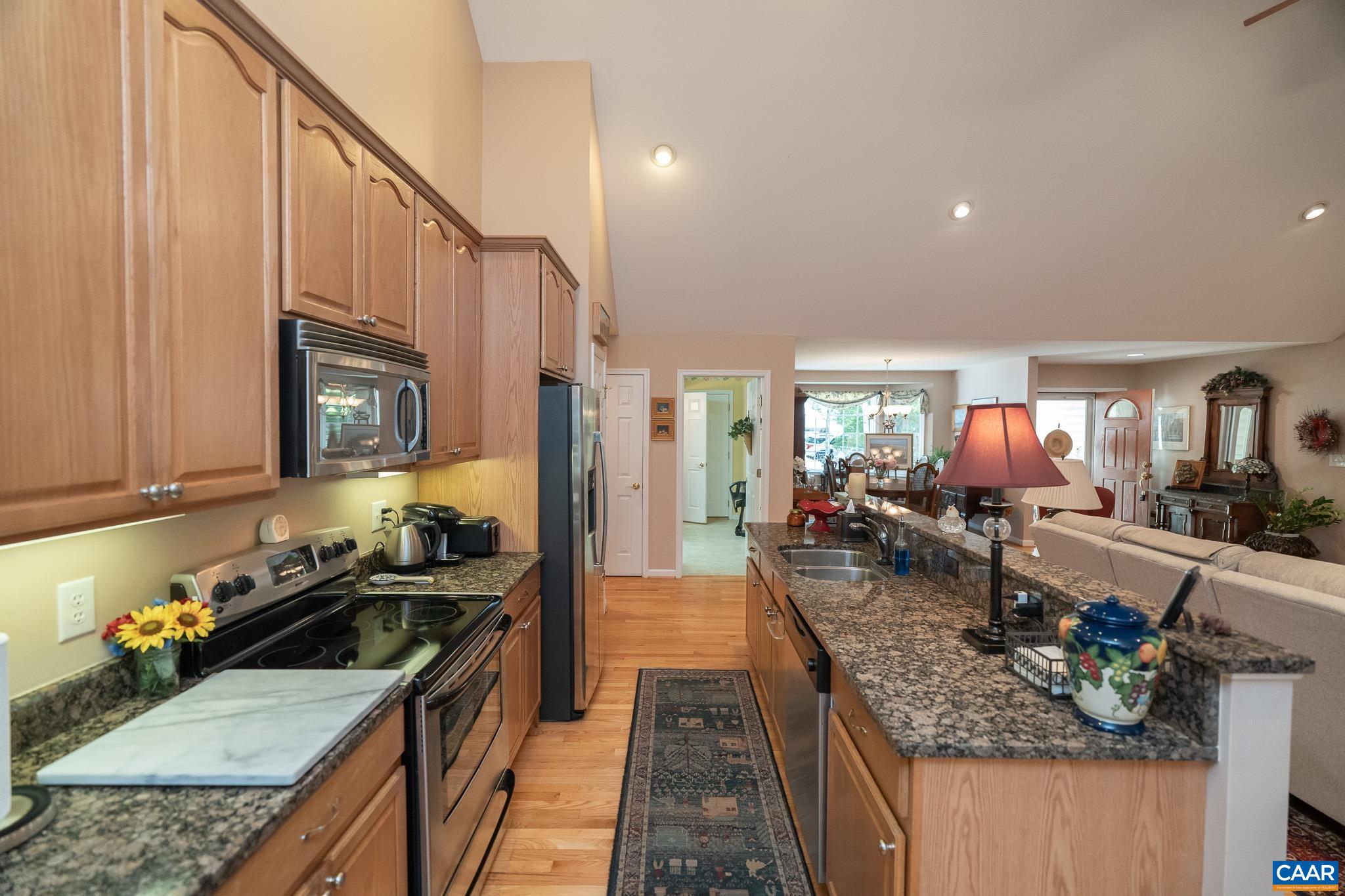 9 Hawks Place Palmyra, VA 22963 - Photo 16 of 63 a kitchen with stove and refrigerator