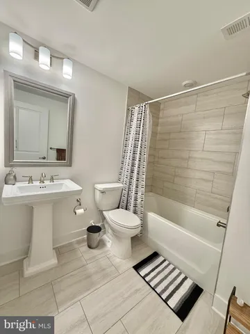 $749,900 | 4 Dogleg Lane, Lawrenceville, NJ 08648