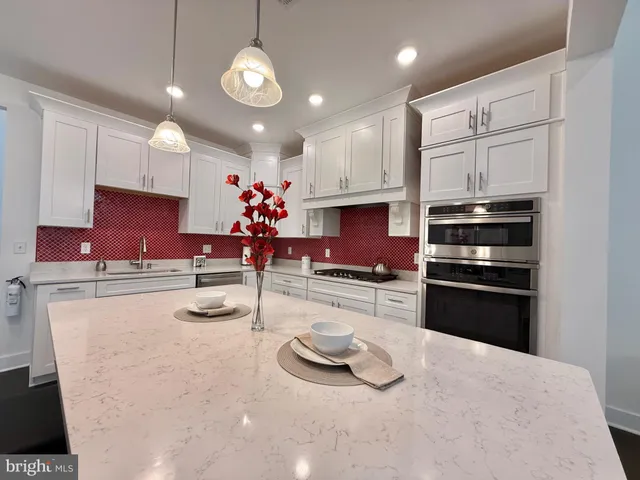 $749,900 | 4 Dogleg Lane, Lawrenceville, NJ 08648