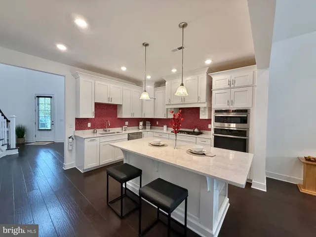 $749,900 | 4 Dogleg Lane, Lawrenceville, NJ 08648