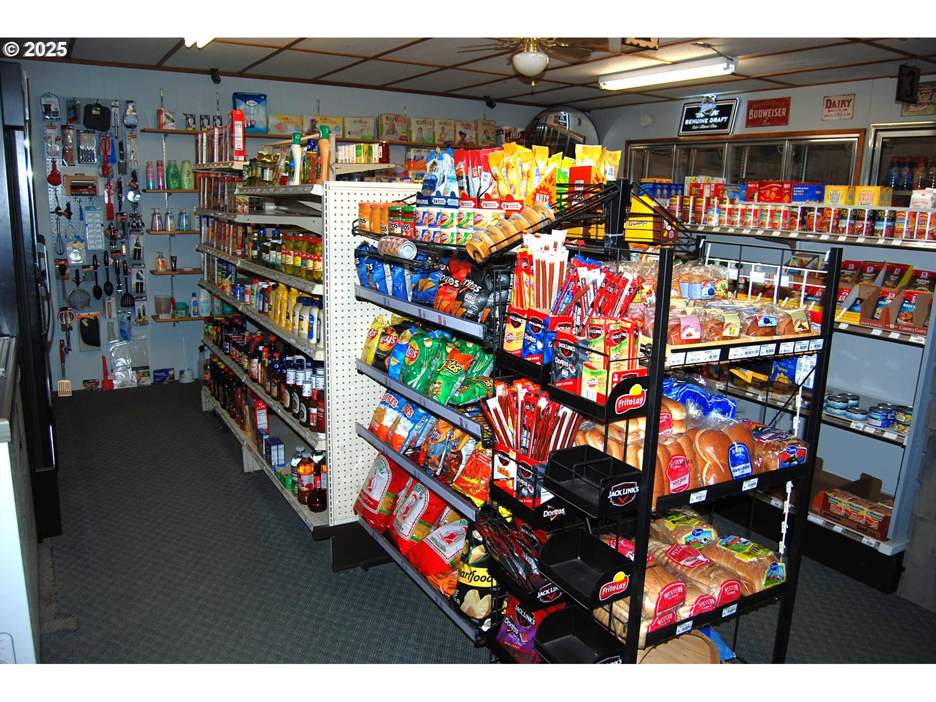 150 Mill Street Sumpter, OR 97877 - Photo 30 of 47 a outdoor space with lots of different kinds of people