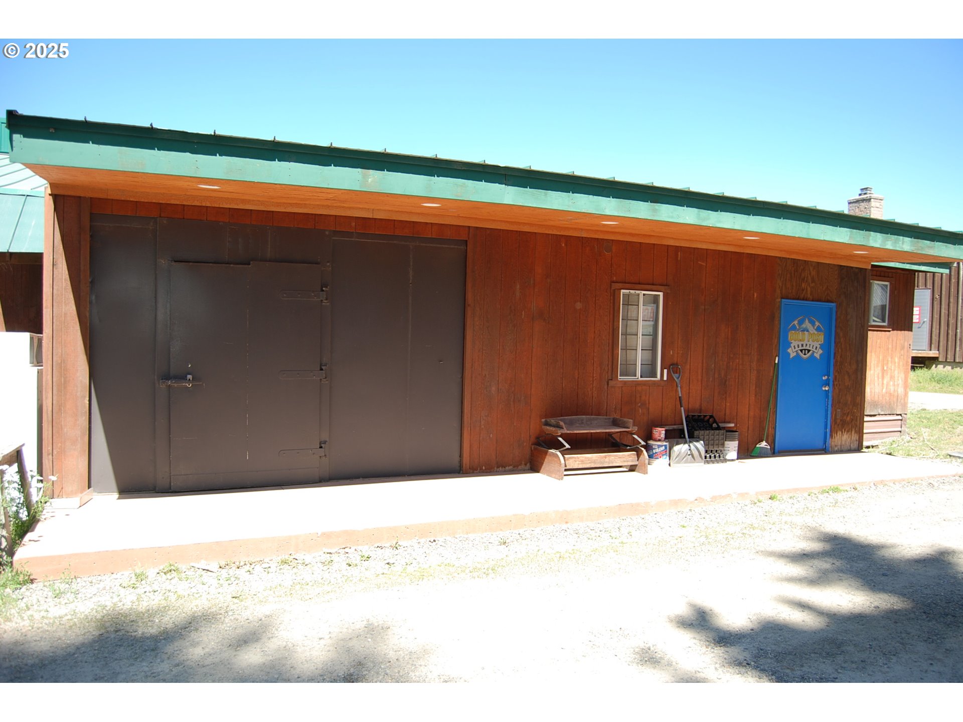 150 Mill Street Sumpter, OR 97877 - Photo 5 of 47 a view of the terrace