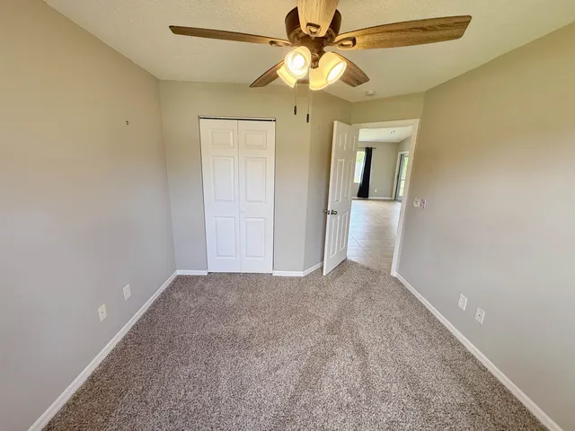a view of empty room with window