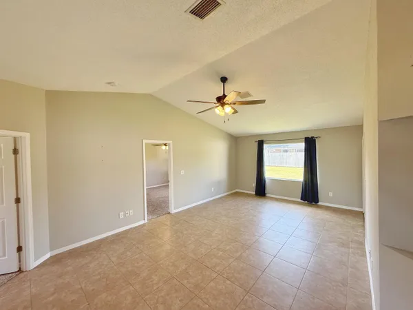 $1,875 | 39 Fischer Lane, Palm Coast, FL 32137