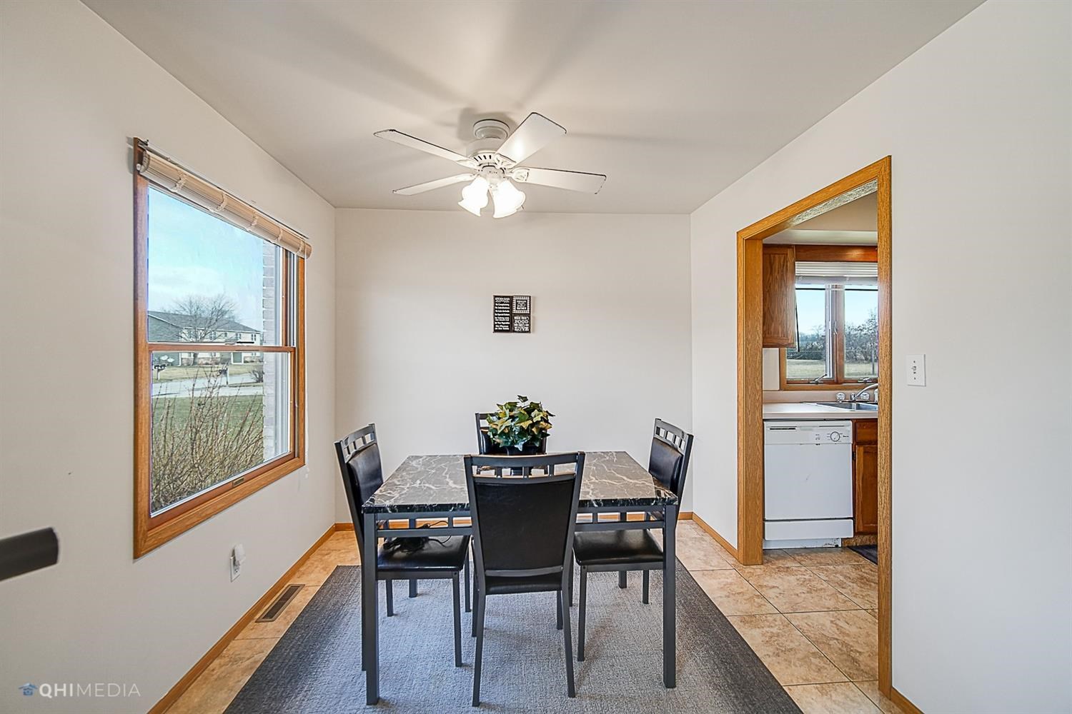 935 8th Place Southwest De Motte, IN 46310 - Photo 11 of 31 1500x1000