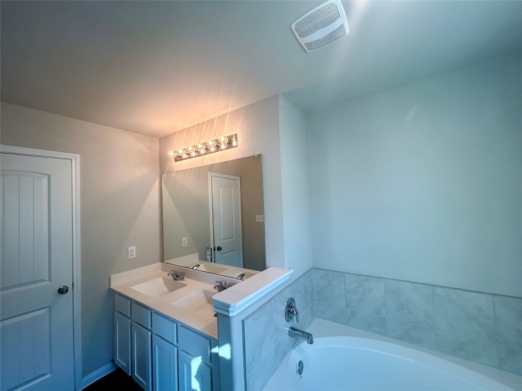 2831 Autumn Mist Lane Conroe, TX 77304 - Photo 19 of 27