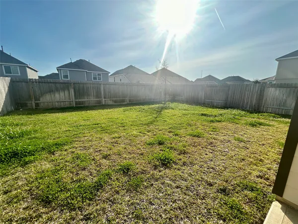$2,000 | 2831 Autumn Mist Lane, Conroe, TX 77304