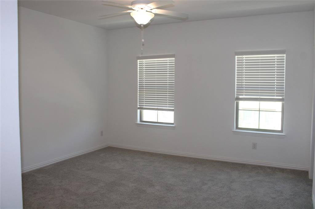 628 Blue Rdg Drive Mansfield, TX 76063 - Photo 8 of 18