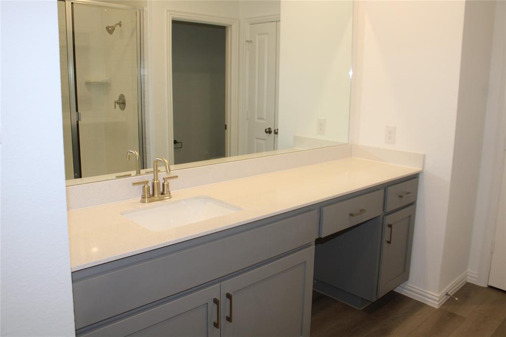 628 Blue Rdg Drive Mansfield, TX 76063 - Photo 10 of 18