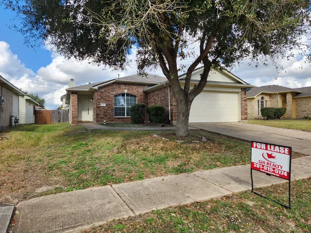 $1,975 | 3907 Liberty Square Trail, Fresno, TX 77545