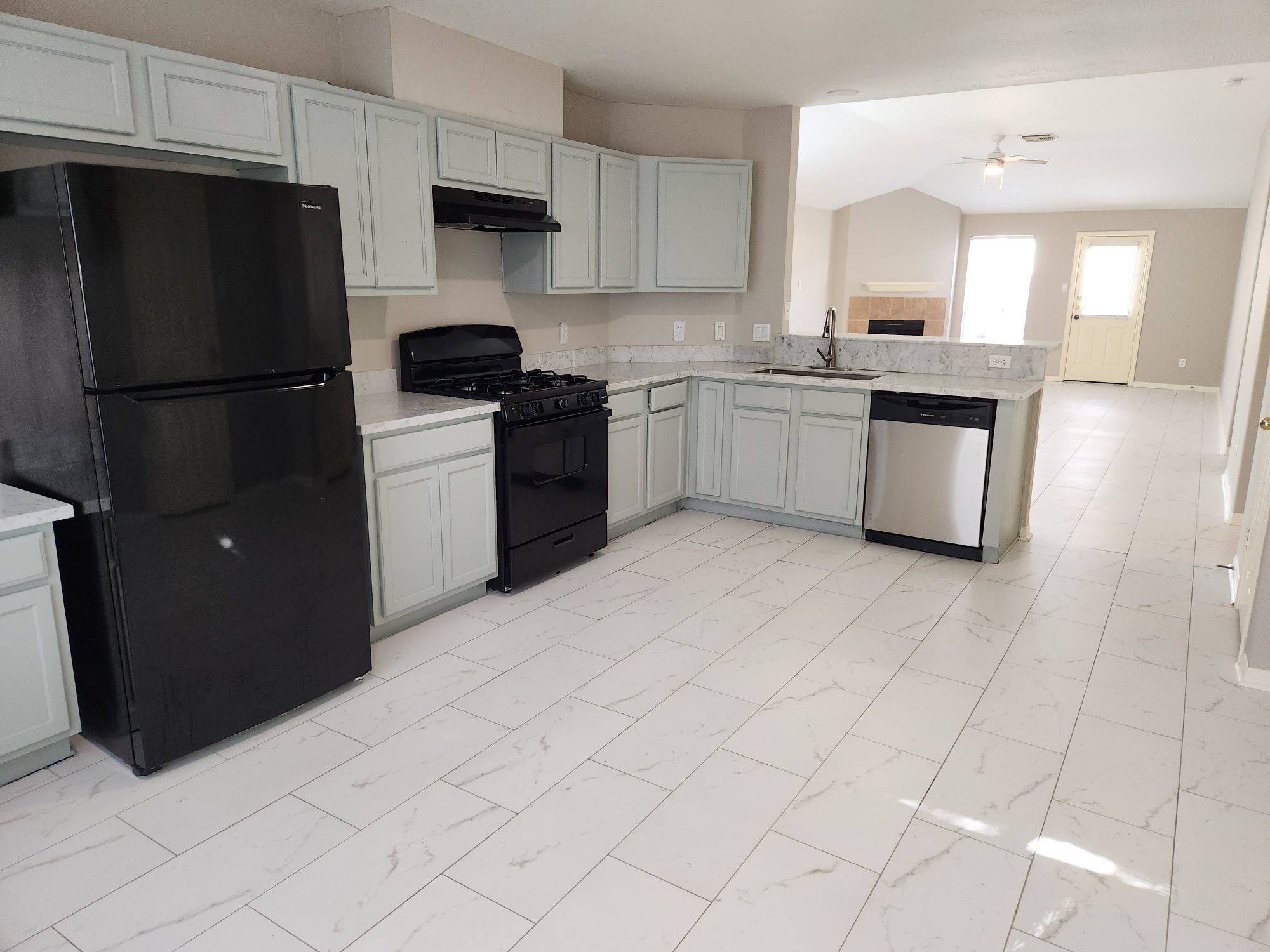 3907 Liberty Square Trail Fresno, TX 77545 - Photo 5 of 14