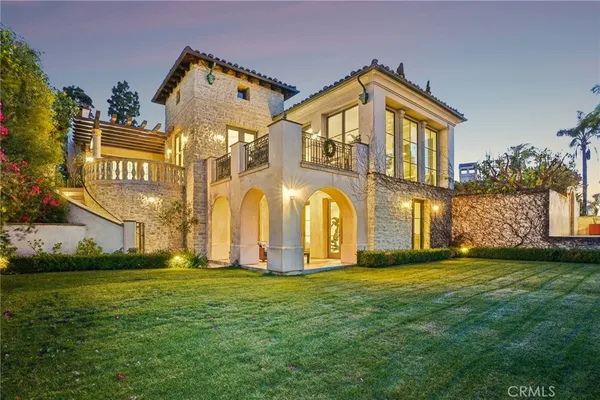 $7,188,000 | 2232 Vía La Brea, Palos Verdes Estates, CA 90274