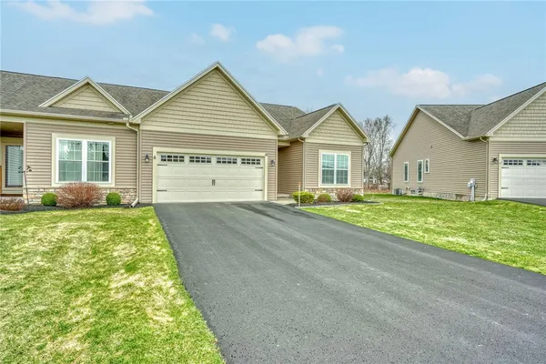 $299,900 | 16 Harbour Oaks Way, Gates, NY 14624