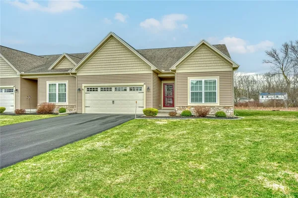 $299,900 | 16 Harbour Oaks Way, Gates, NY 14624