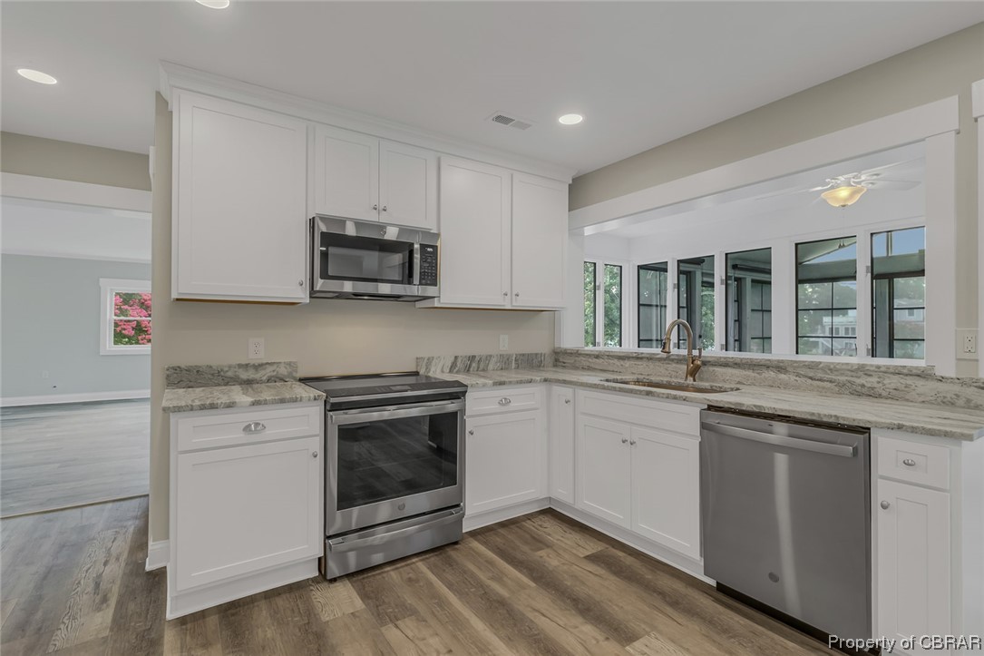 78 Summerlynn Road Deltaville, VA 23043 - Photo 17 of 44