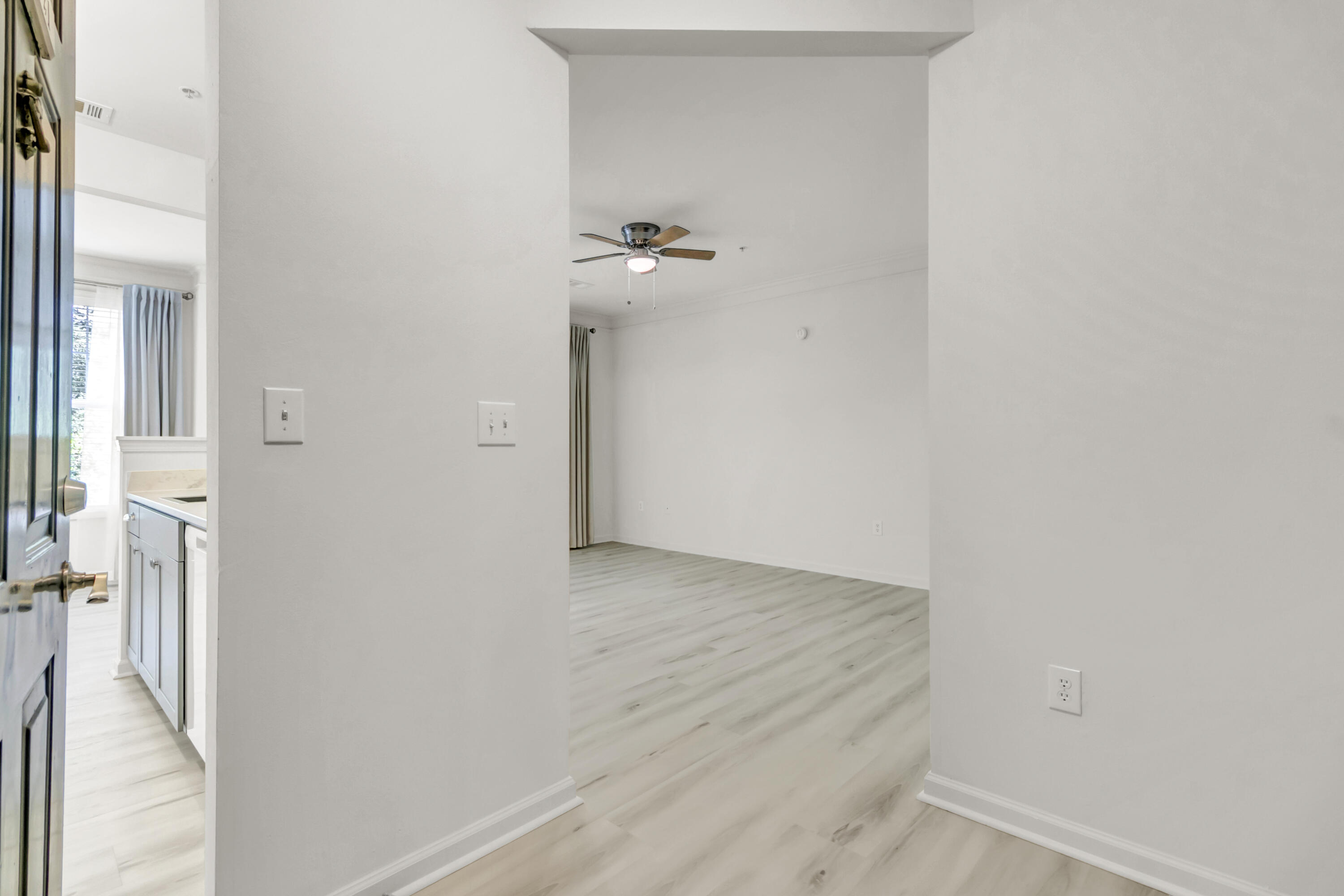 1921 Chatelain Way Mount Pleasant, SC 29464 - Photo 5 of 47 entry