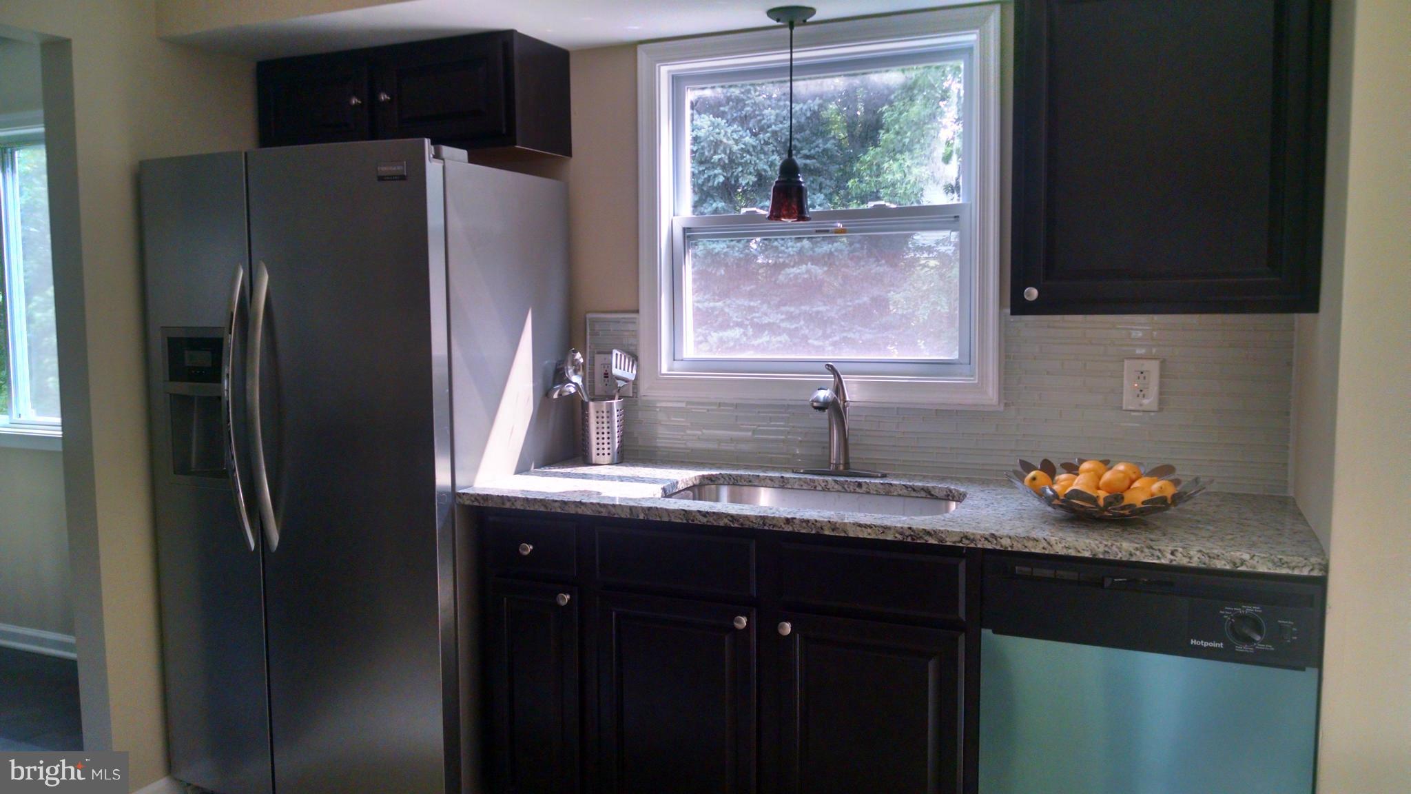 7714 Jaffrey Road Fort Washington, MD 20744 - Photo 3 of 20 Kitchen