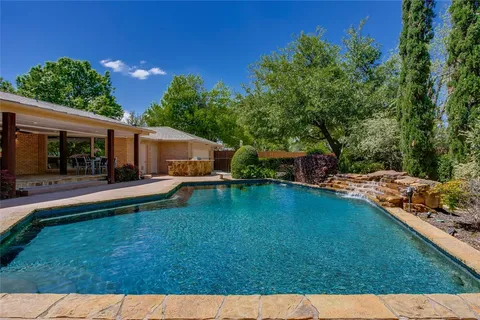 $1,465,000 | 7015 Midbury Drive, Dallas, TX 75230