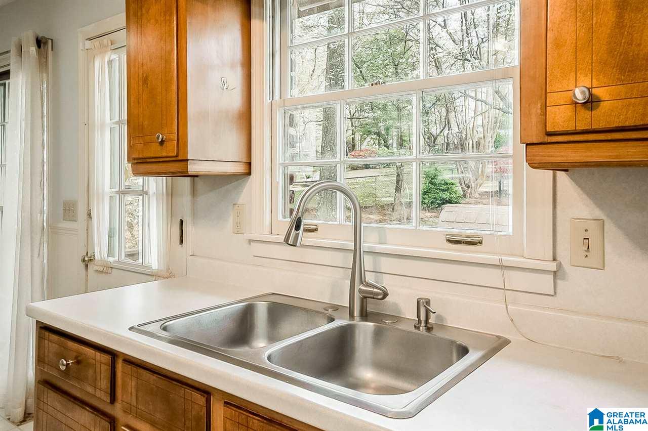 3233 Tyrol Road Birmingham, AL 35216 - Photo 14 of 40