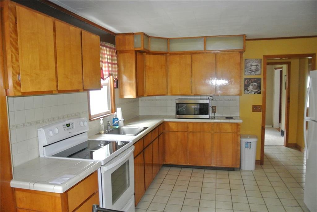 429 Bell Point Road Avonmore, PA 15618 - Photo 4 of 18 Gallery Image 4