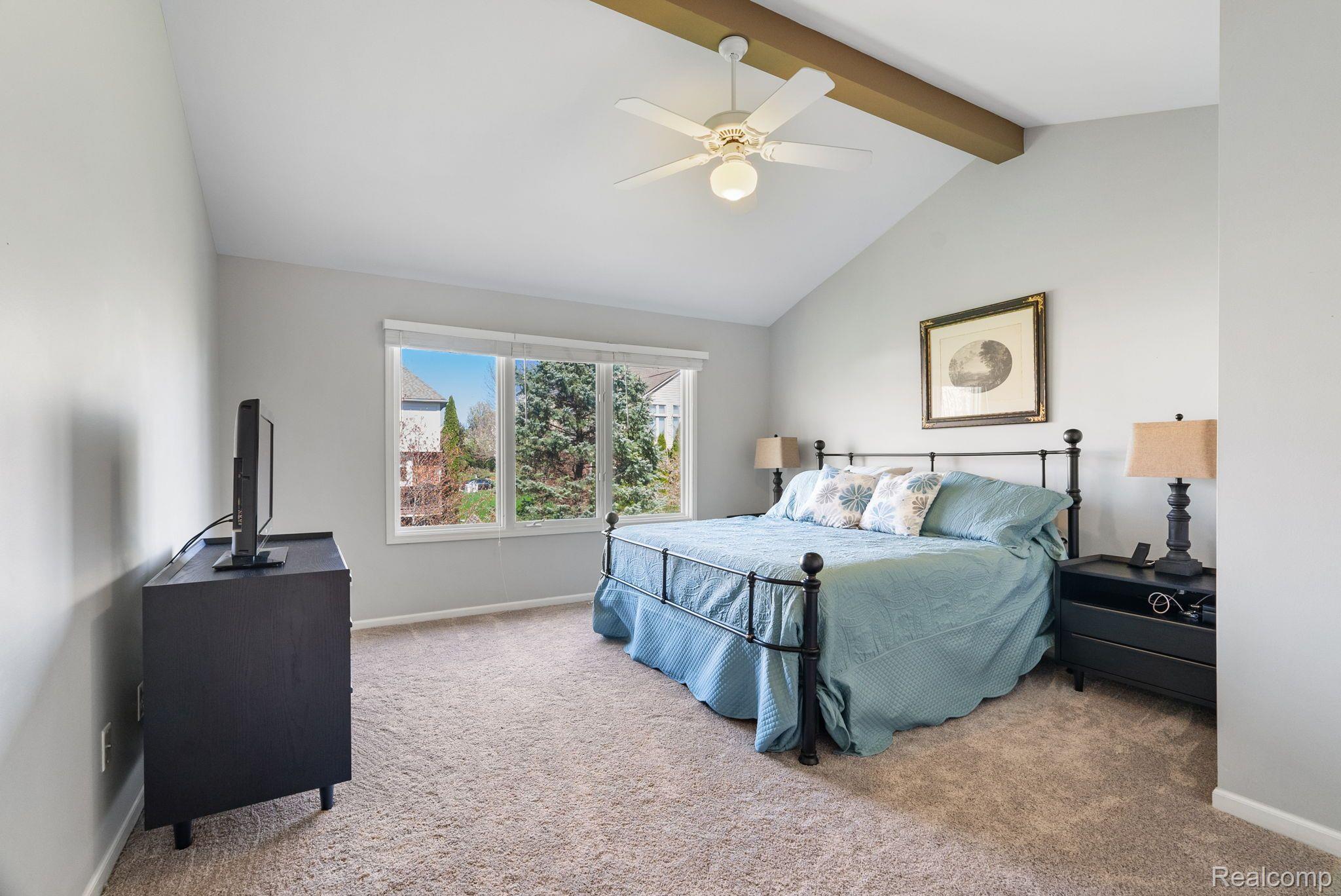 1309 Ross Lane Rochester, MI 48306 - Photo 20 of 37 Primary Suite
