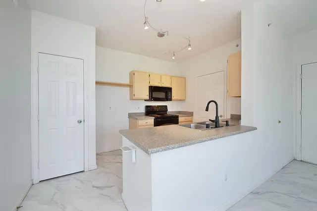 $285,000 | 701 Gibson Drive, Unit 534, Roseville, CA 95678