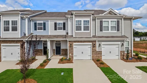 $338,265 | 375 Creekview Road, Hendersonville, NC 28792
