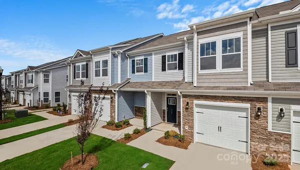 $338,265 | 375 Creekview Road, Hendersonville, NC 28792