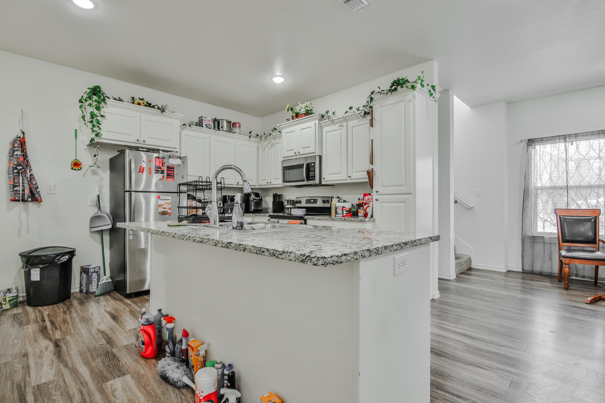 6904 20th Street Lubbock, TX 79407 - Photo 5 of 14 6904 20th St - Kitchen