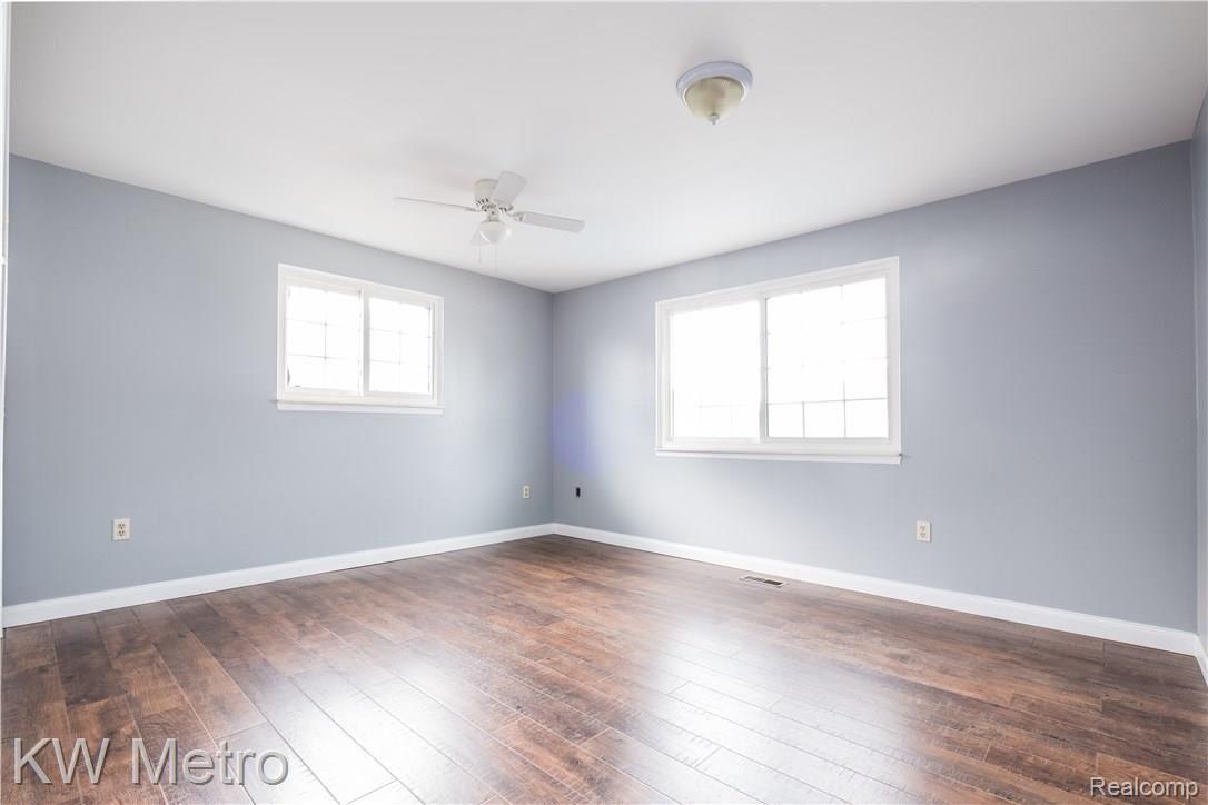 8503 Mannington Road Canton, MI 48187 - Photo 10 of 17 Bedroom 1.jpg