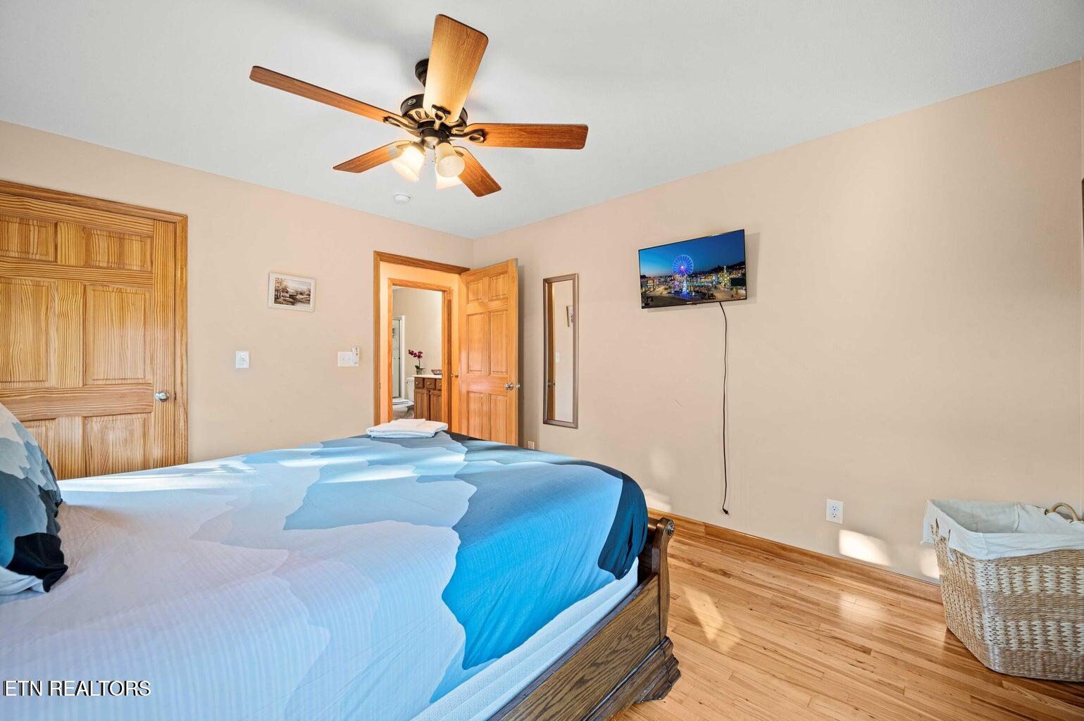 836 Sandra Way Kodak, TN 37764 - Photo 25 of 49 25_bedroom 2