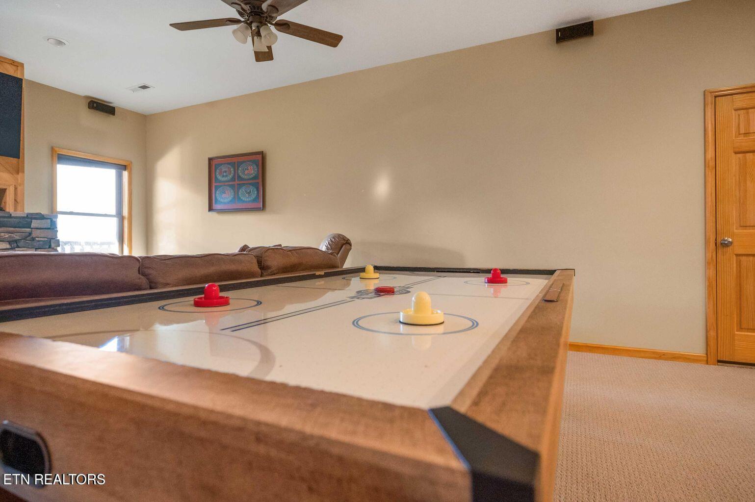 836 Sandra Way Kodak, TN 37764 - Photo 36 of 49 36_airbnb